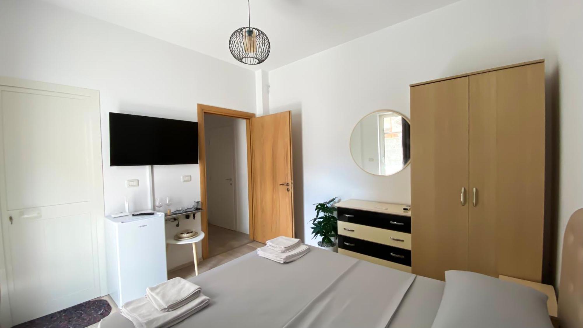 Northgate Apart-Villa Shkodër Esterno foto